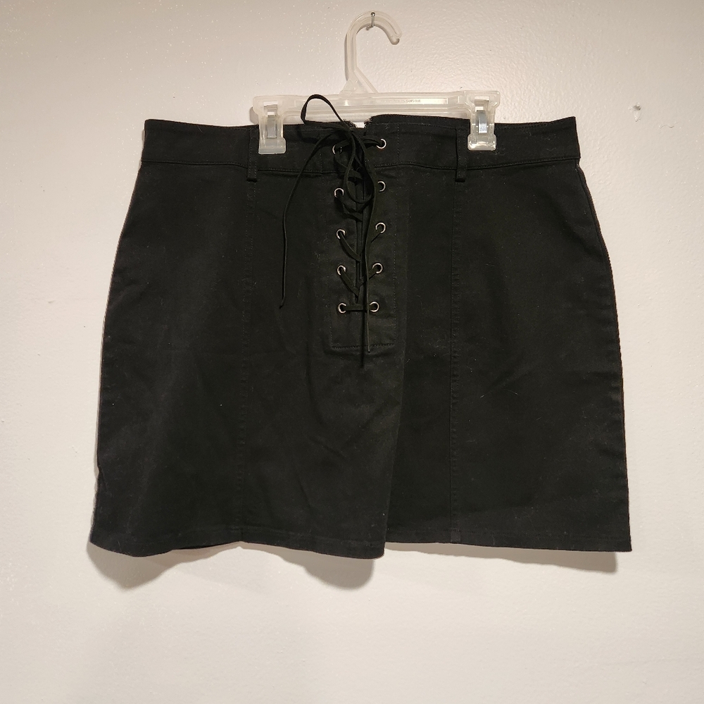 Black Lace-Up Women's Skirt